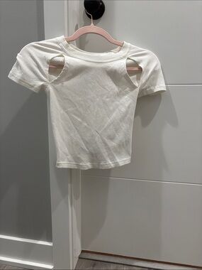Urban Outfitters White Ribbed Cold-Shoulder Tee